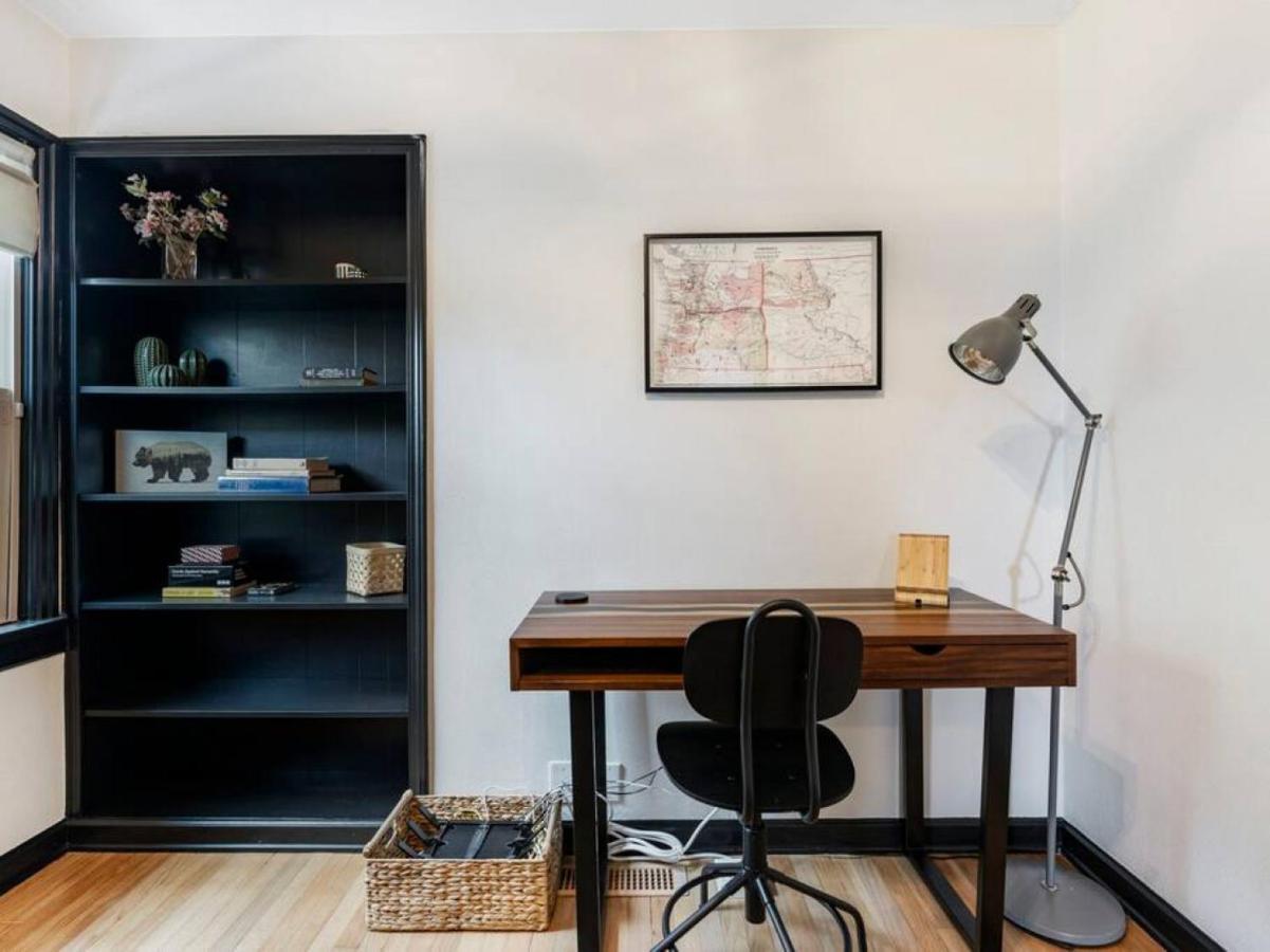 Picture Perfect Bungalow In The Heart Of Dt Vancouver Exterior foto